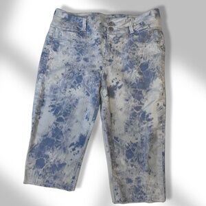 Seven7 Light Stonewashed Skinny Tie Dye High-Rise Capri Cutoffs Double Button